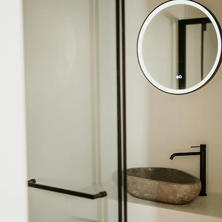 Atelier-boho-apartment In Der Residenz 公寓 *